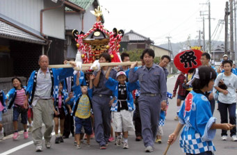 薮御輿の巡行・5