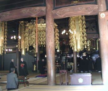 法堂内部